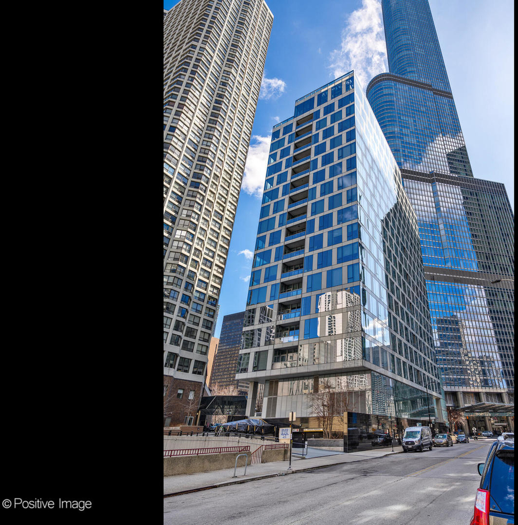 403 N Wabash Avenue - Photo 1