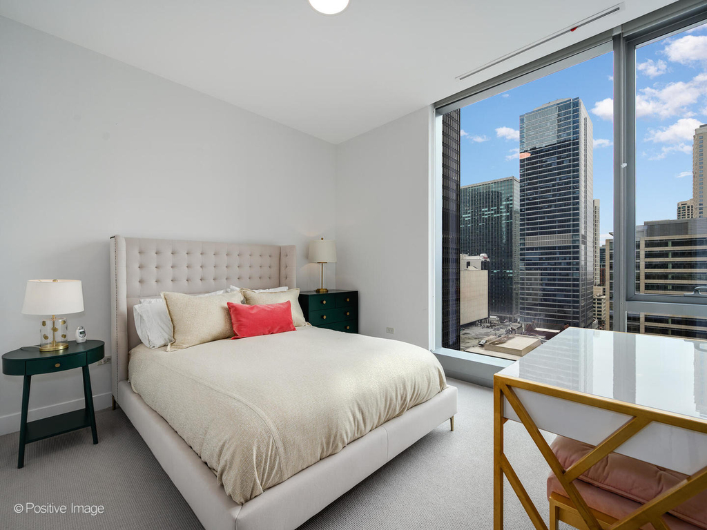403 N Wabash Avenue - Photo 17