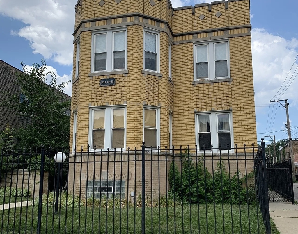 5214 W Crystal Street - Photo 0
