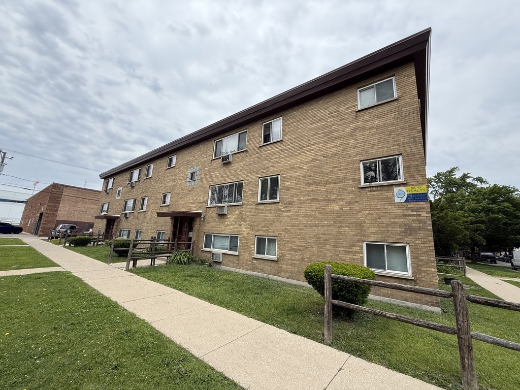 1246 S 51st Court - Photo 0