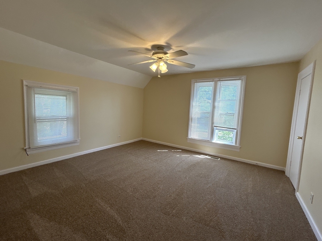 418 Saint Charles Street - Photo 3