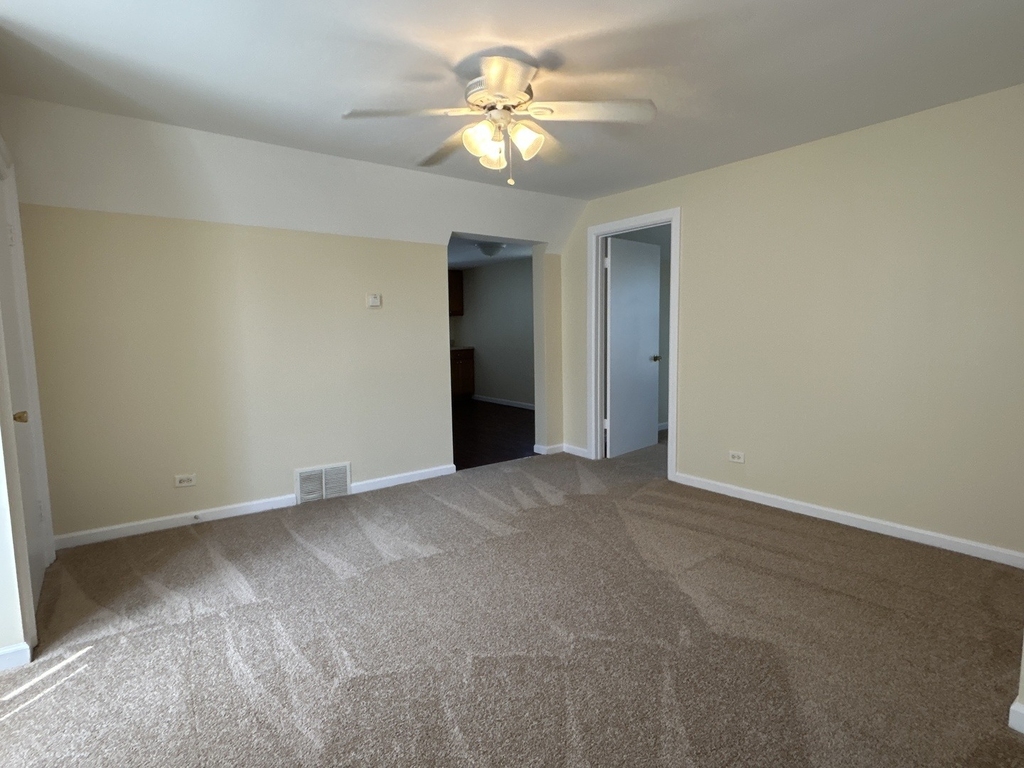 418 Saint Charles Street - Photo 1