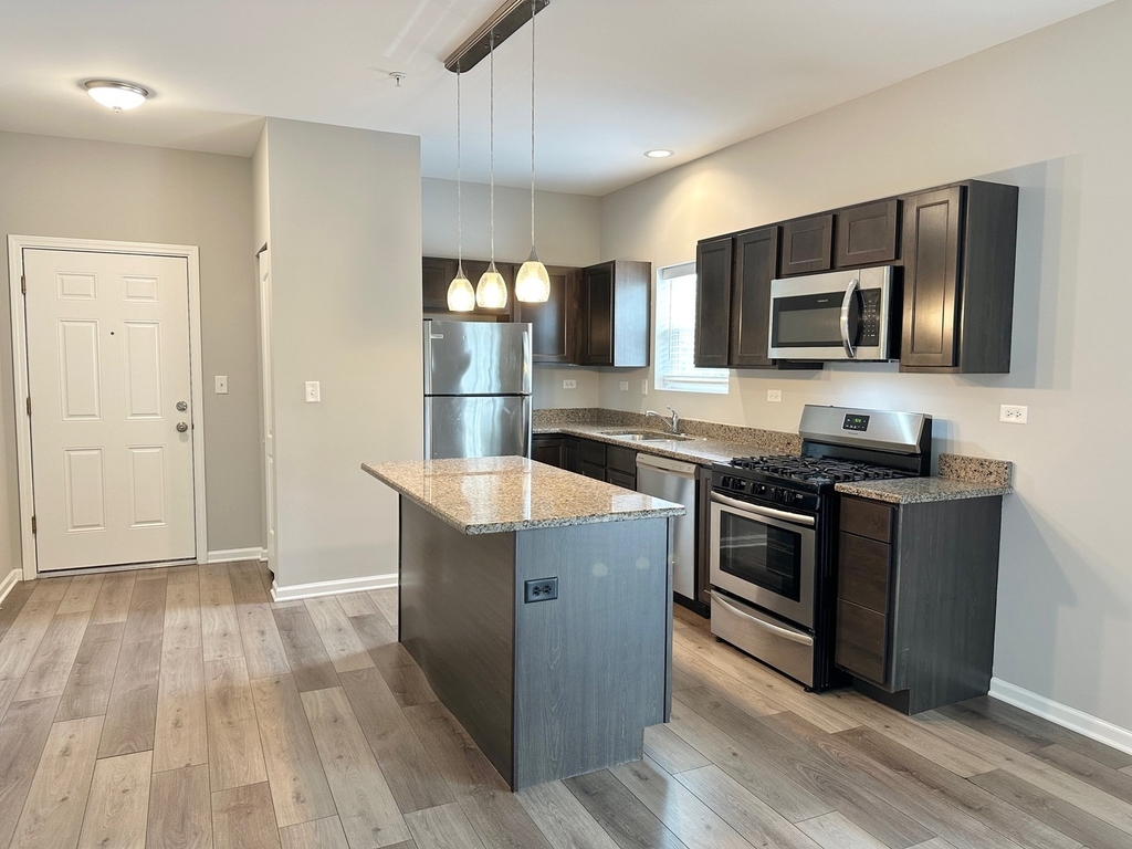 809 E Main Street - Photo 1