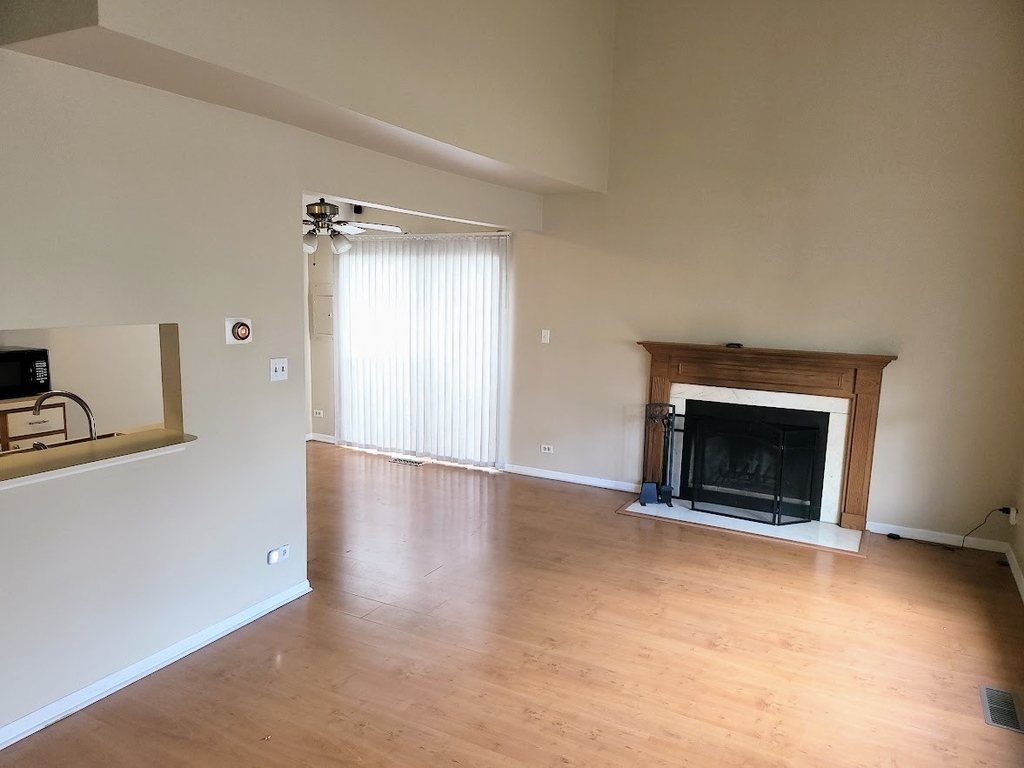 216 Ivy Court - Photo 3