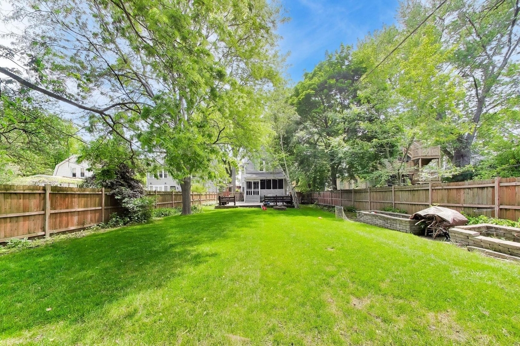 1911 Colfax Street - Photo 42