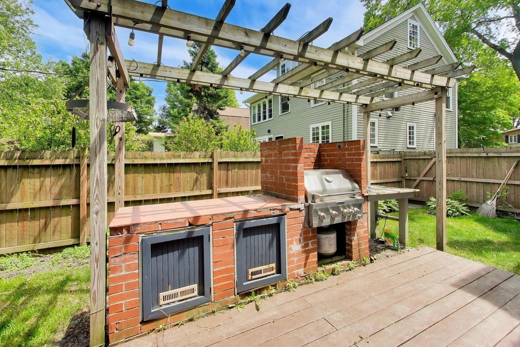 1911 Colfax Street - Photo 39