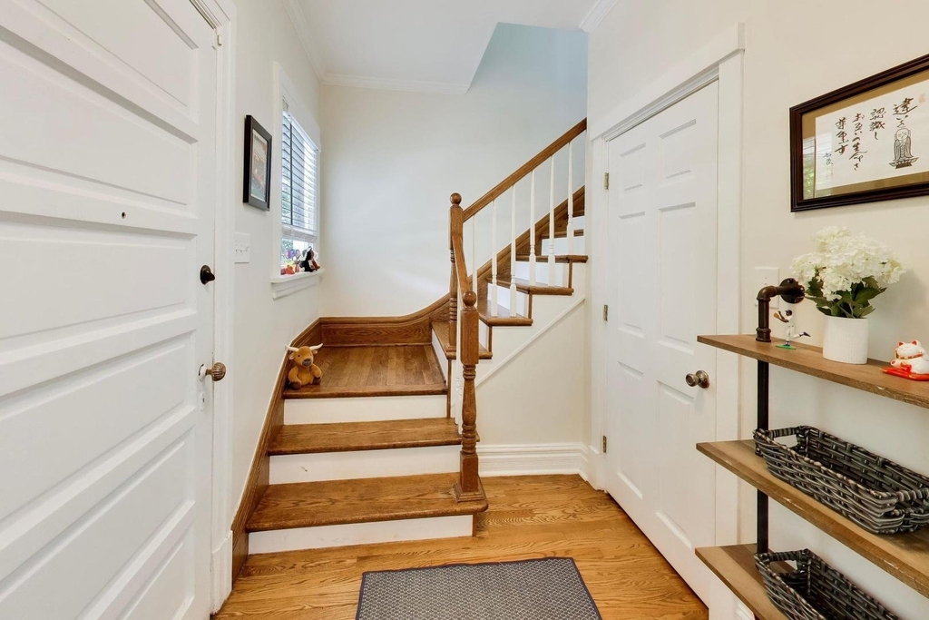1911 Colfax Street - Photo 3