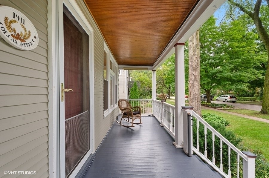 1911 Colfax Street - Photo 2