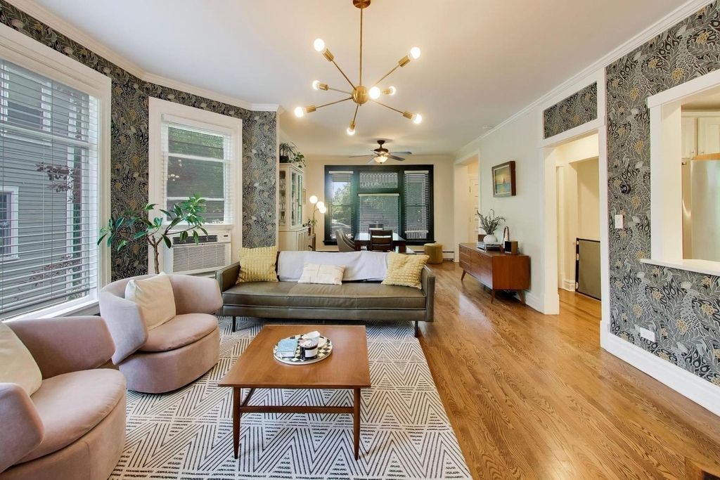1911 Colfax Street - Photo 6