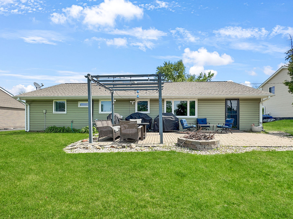 7830 Sprucewood Avenue - Photo 11