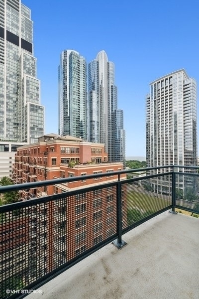 125 E 13th Street - Photo 15
