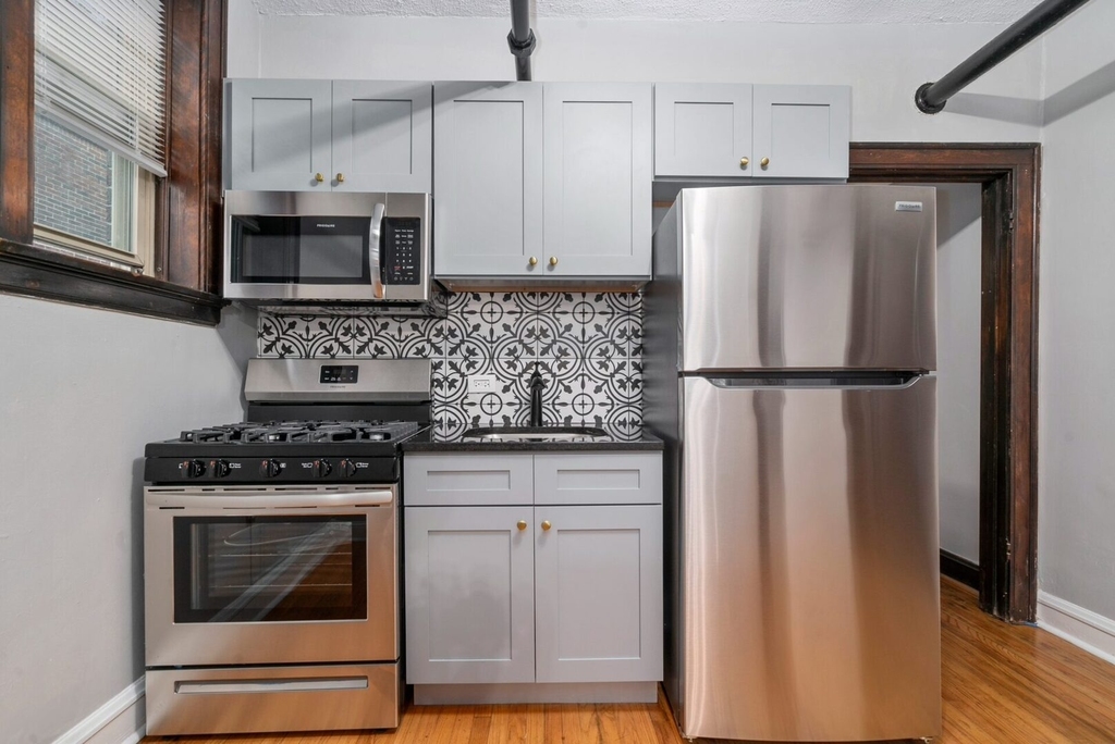 532 Hillside Avenue - Photo 2