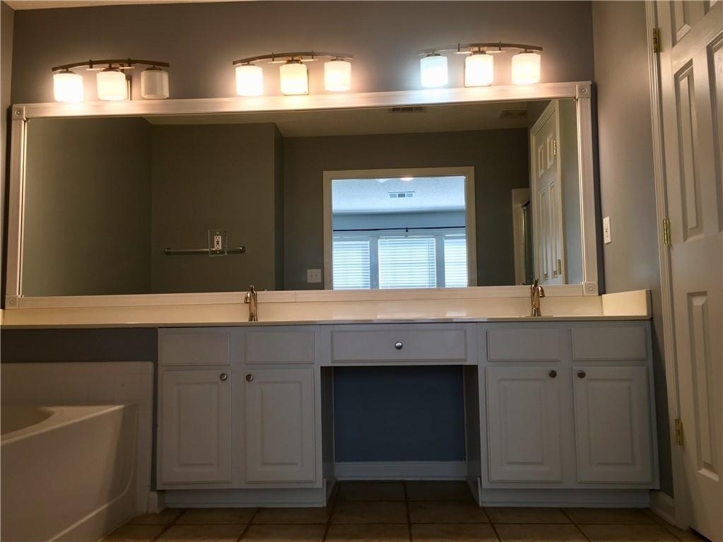 6004 Falling Water Court - Photo 15