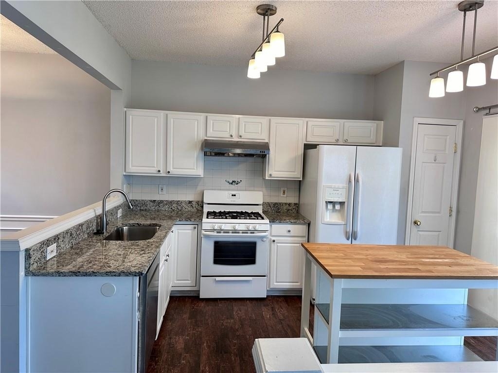 6004 Falling Water Court - Photo 6