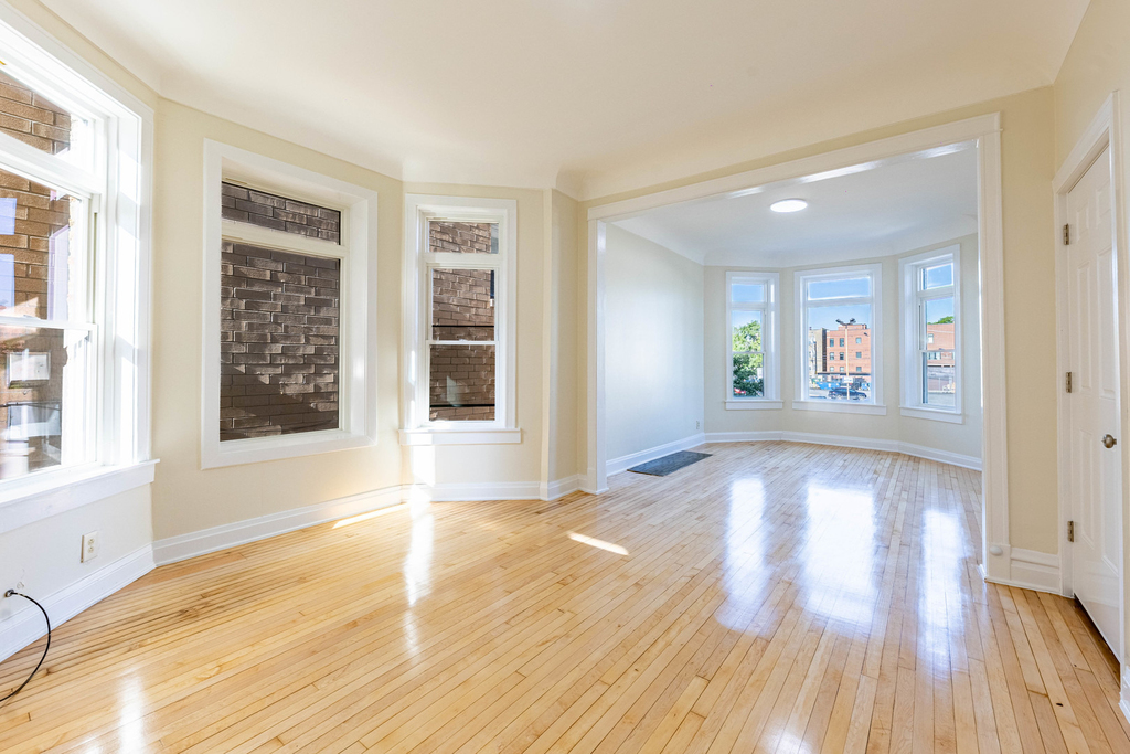 2137 N Western Avenue - Photo 2