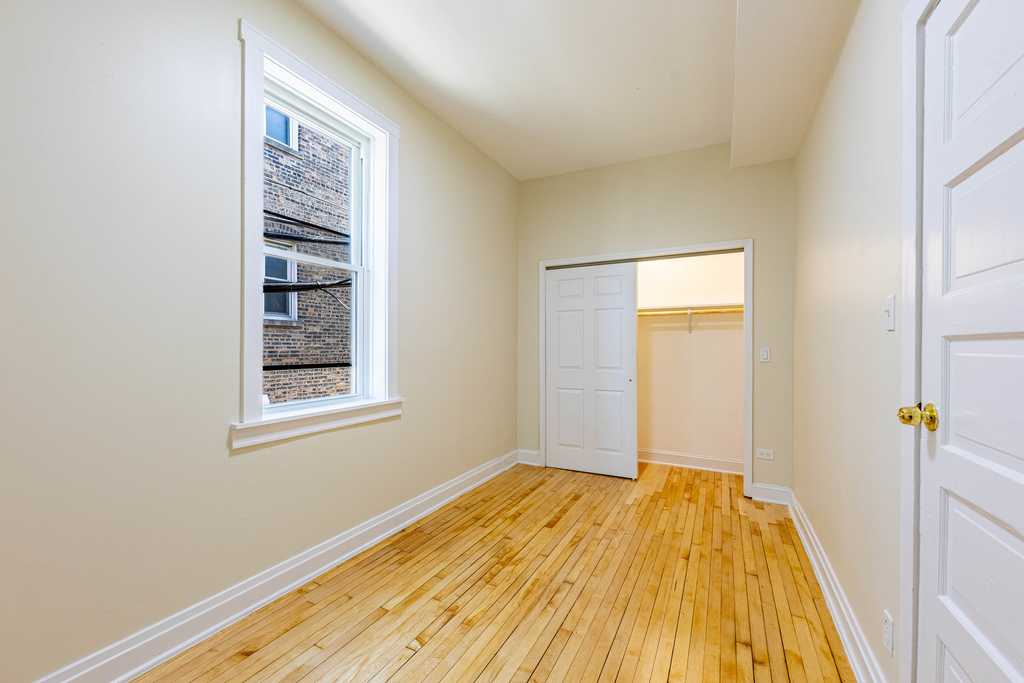 2137 N Western Avenue - Photo 9