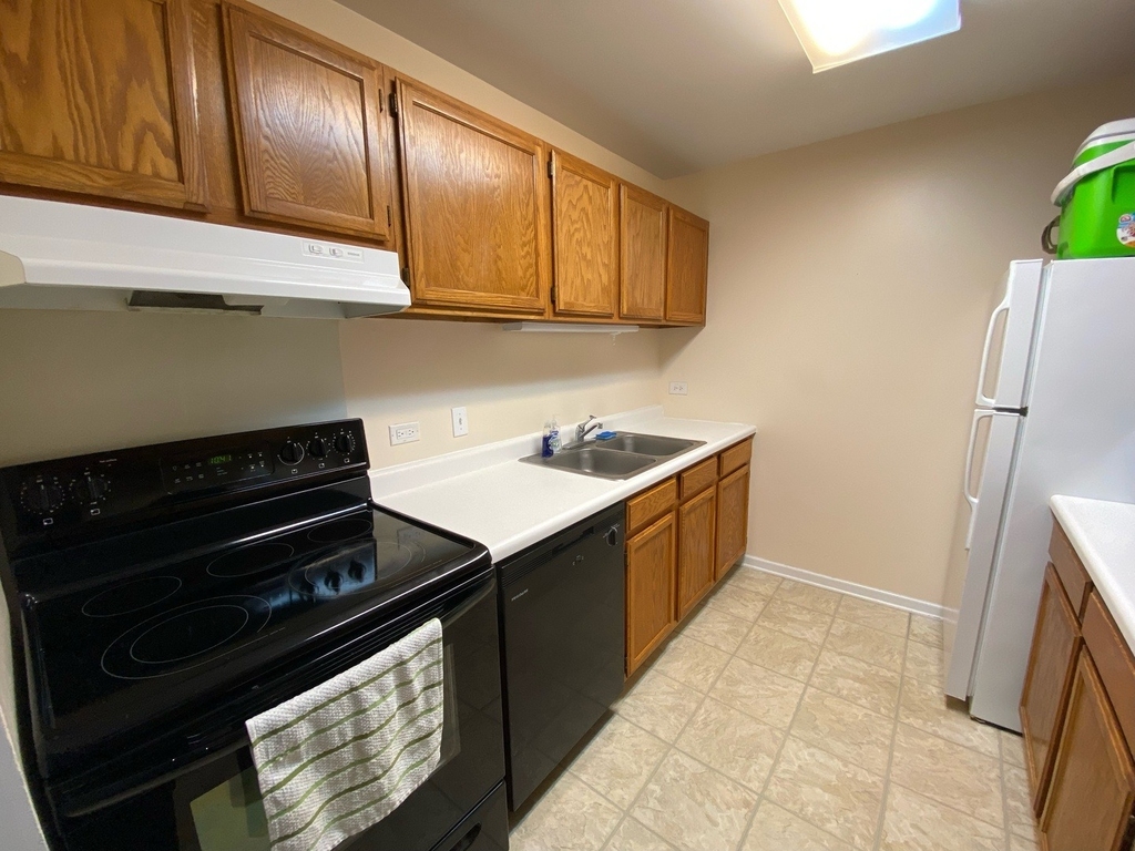 3265 Kirchoff Road - Photo 6