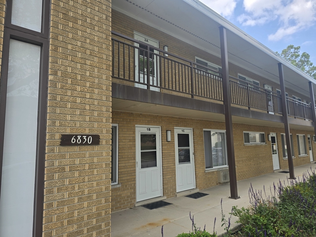 6830 N Ozark Avenue - Photo 0