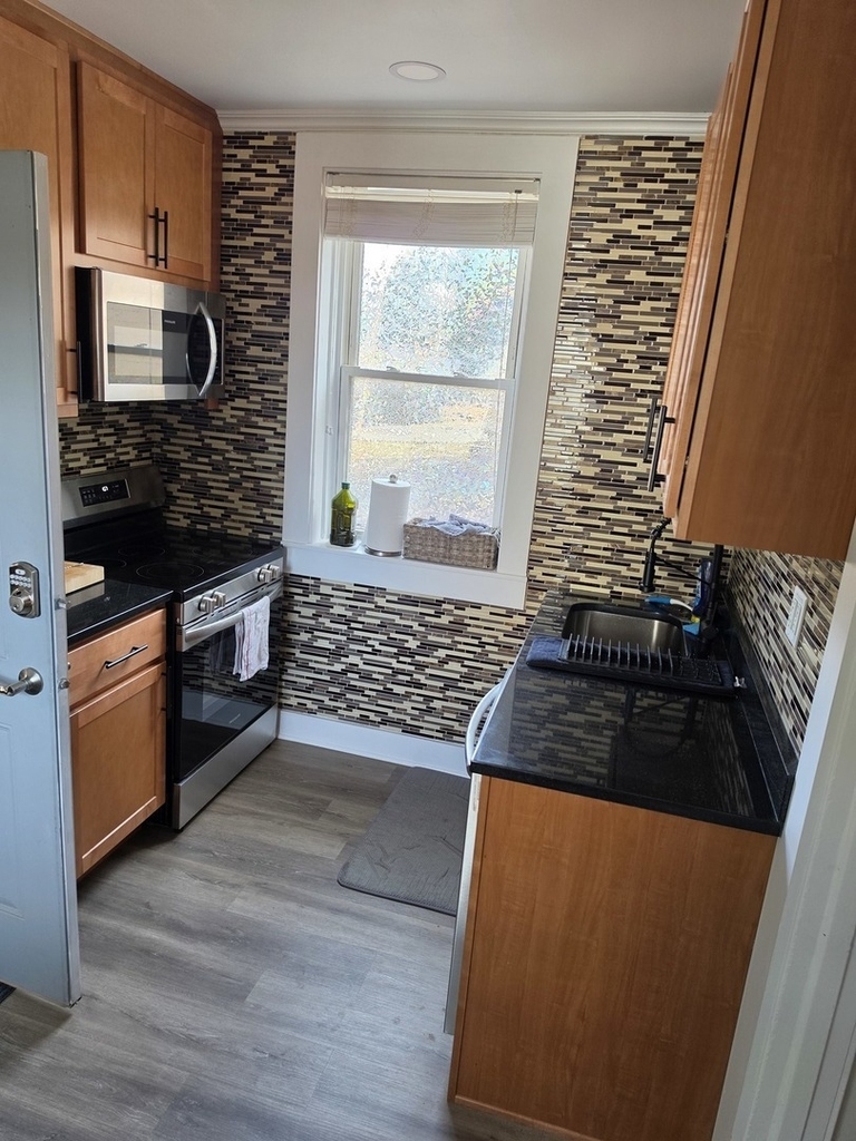 4321 N Leavitt Street - Photo 1