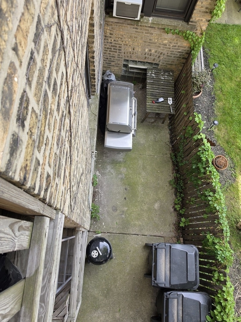 4321 N Leavitt Street - Photo 13