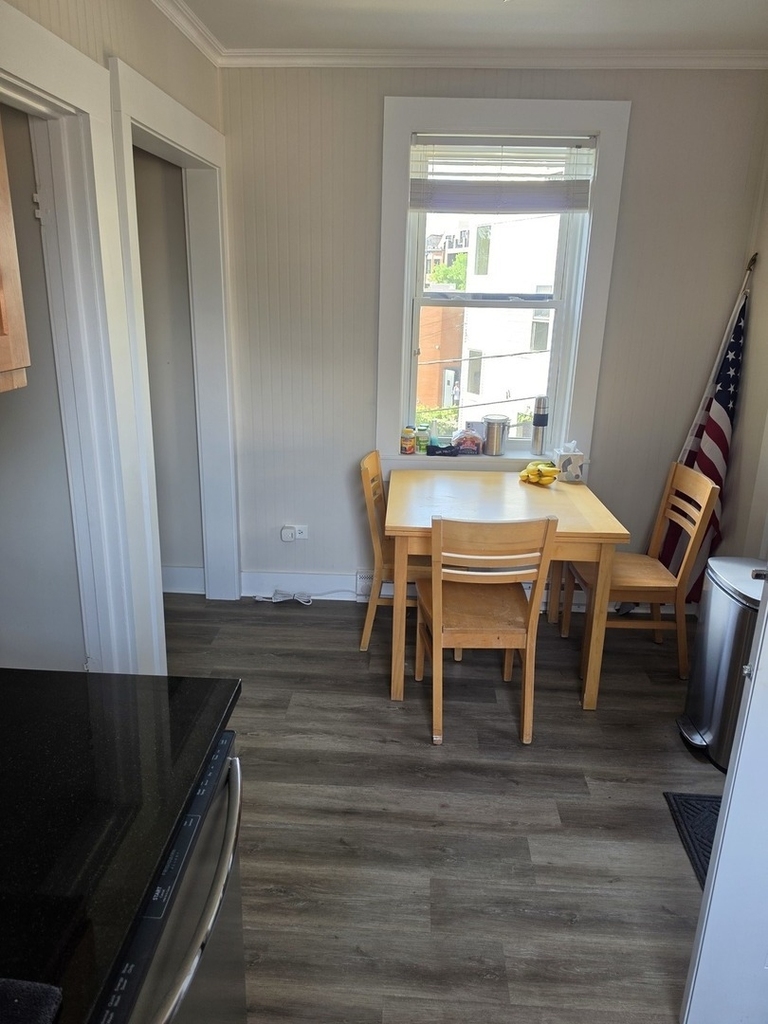 4321 N Leavitt Street - Photo 2