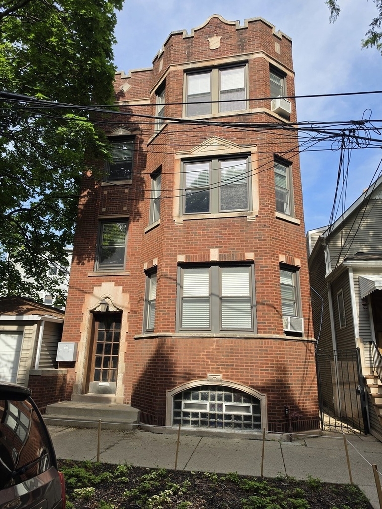 4321 N Leavitt Street - Photo 0