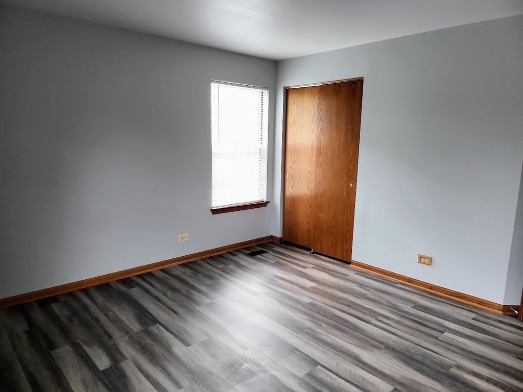 600 W Streamwood Boulevard - Photo 10