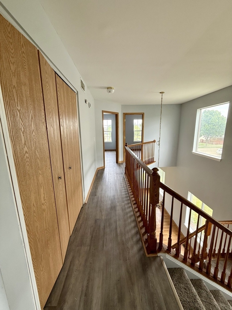 2208 Rebecca Circle - Photo 3