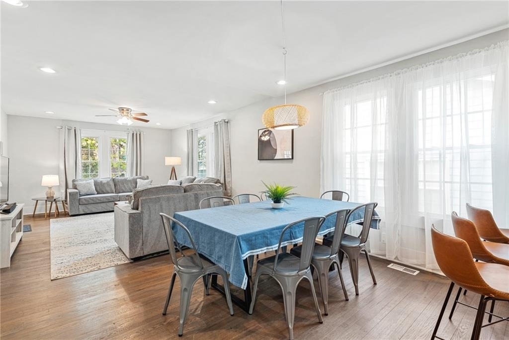 1026 Deckner Avenue Sw - Photo 3