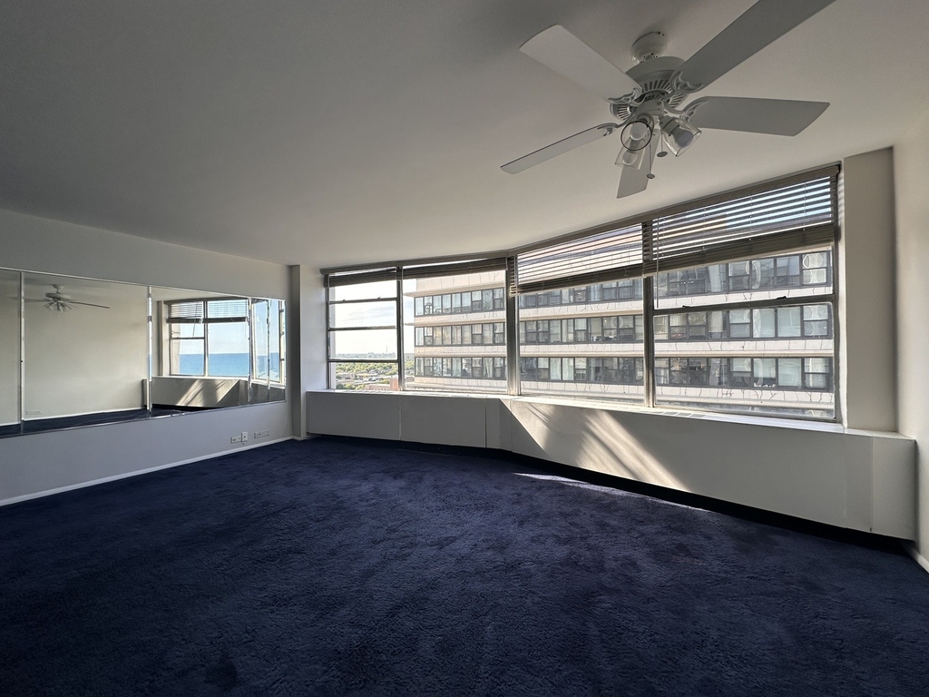 5757 N Sheridan Avenue - Photo 8