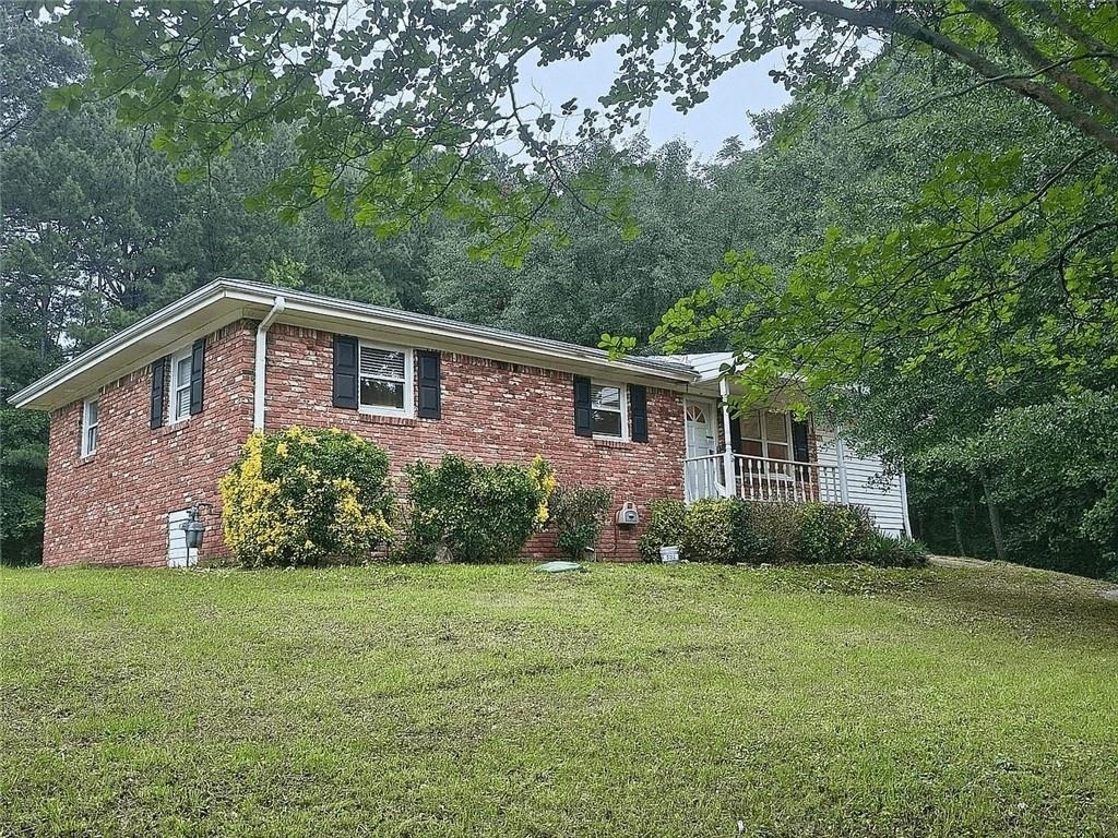 6271 Mountain Court Se - Photo 0