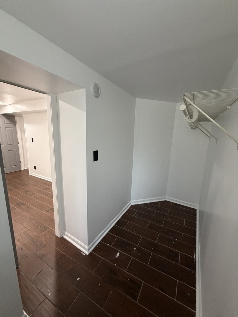 6125 S Champlain Avenue - Photo 3