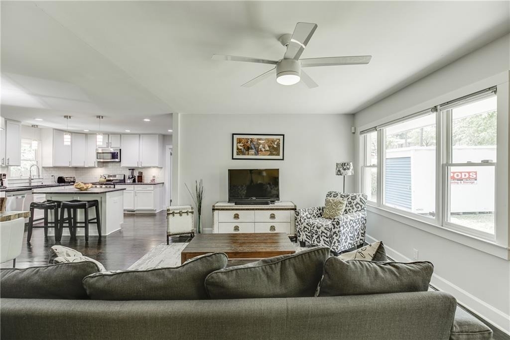 1858 Longdale Drive - Photo 5