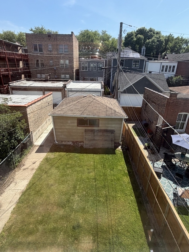 4847 N Claremont Avenue - Photo 11
