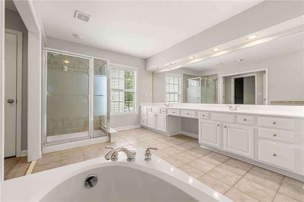 28 Crystal Way - Photo 12