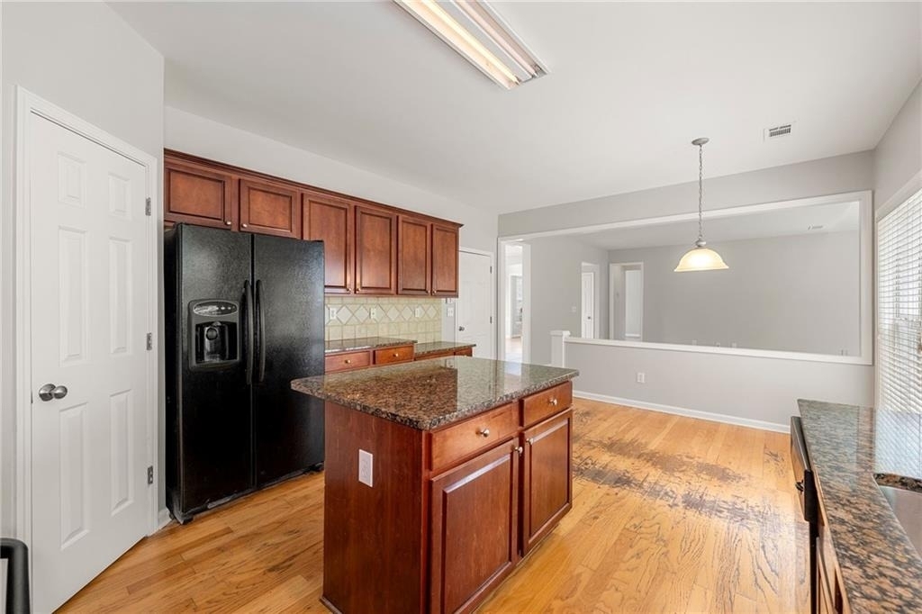28 Crystal Way - Photo 4