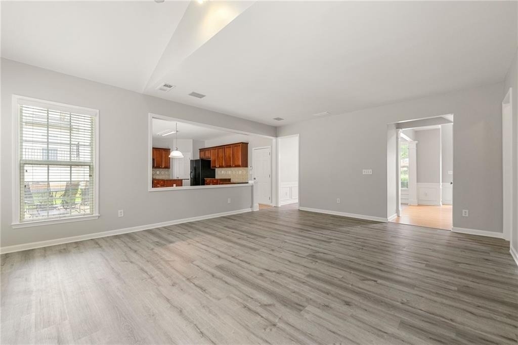 28 Crystal Way - Photo 5