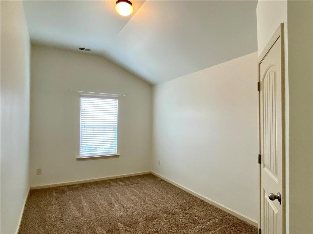 611 Stonehurst Lane - Photo 13