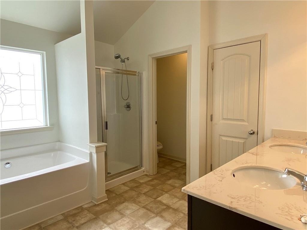 611 Stonehurst Lane - Photo 9