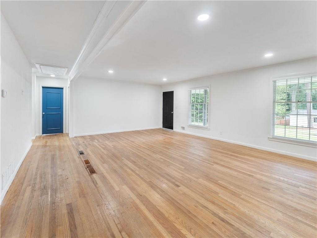 1685 Dunwoody Place Ne - Photo 2