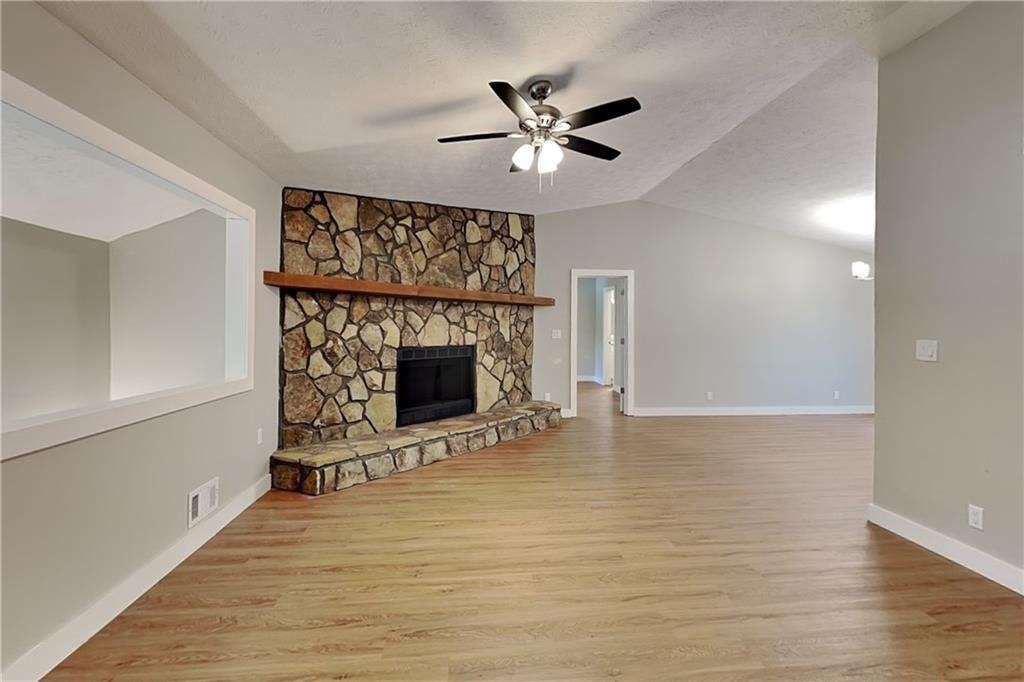 3753 Memorial Parkway Nw - Photo 1