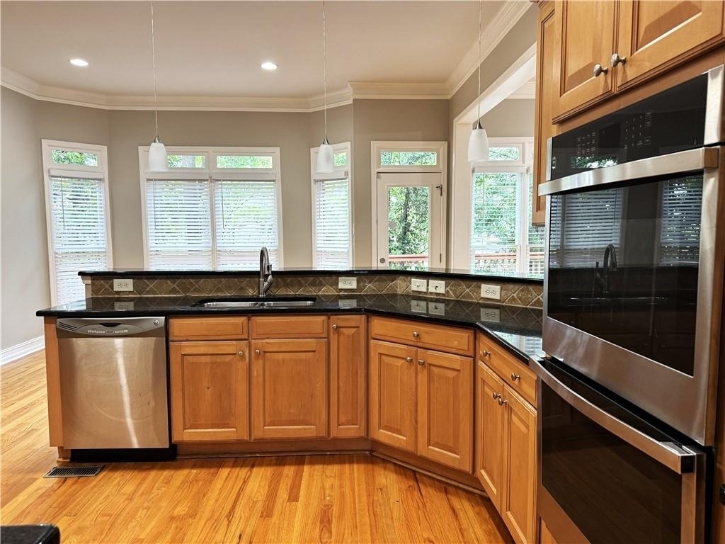 889 Lenox Ct Ne - Photo 12
