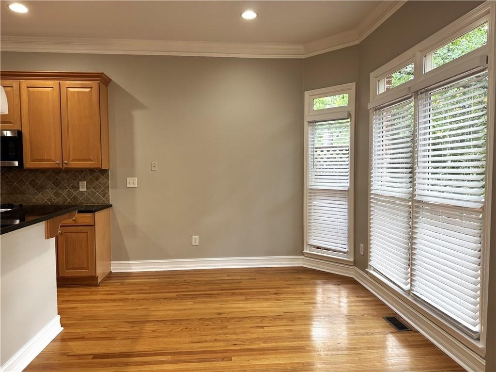 889 Lenox Ct Ne - Photo 15