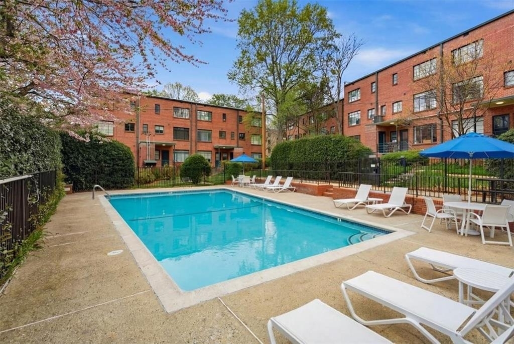 1381 Normandy Drive Ne - Photo 18