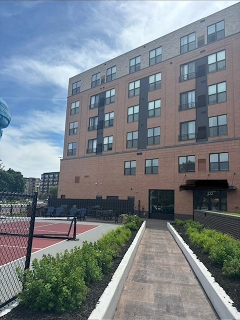 122 E Northwest Highway - Photo 0
