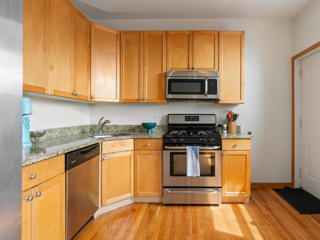 39 N Paulina Avenue - Photo 5