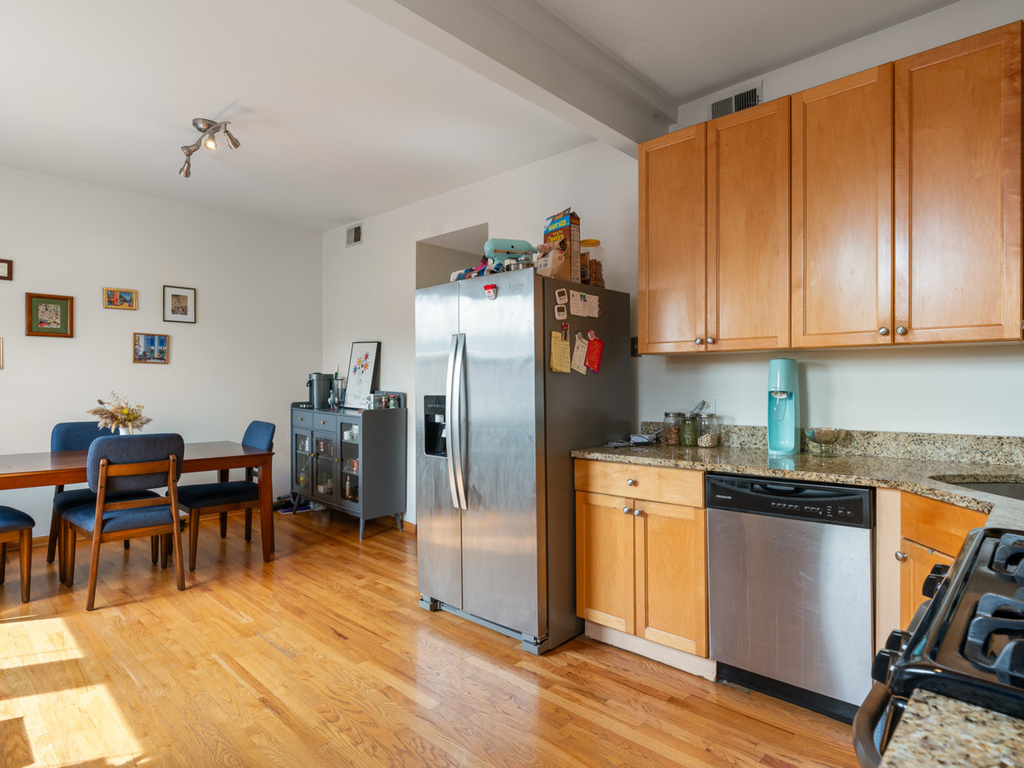 39 N Paulina Avenue - Photo 6