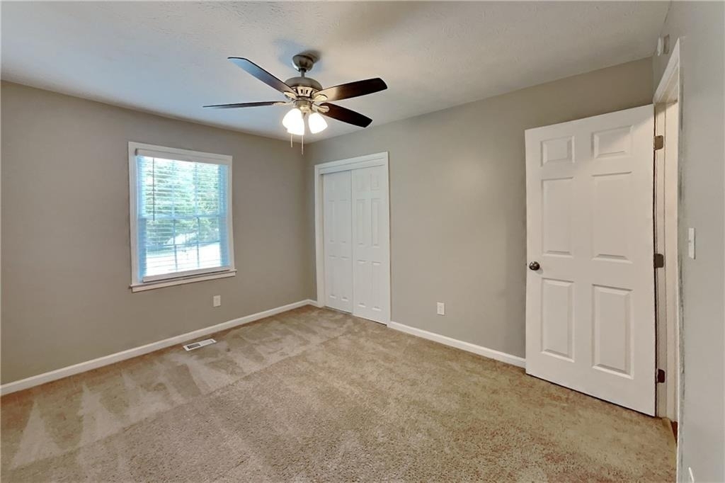 1746 Charrington Way - Photo 10