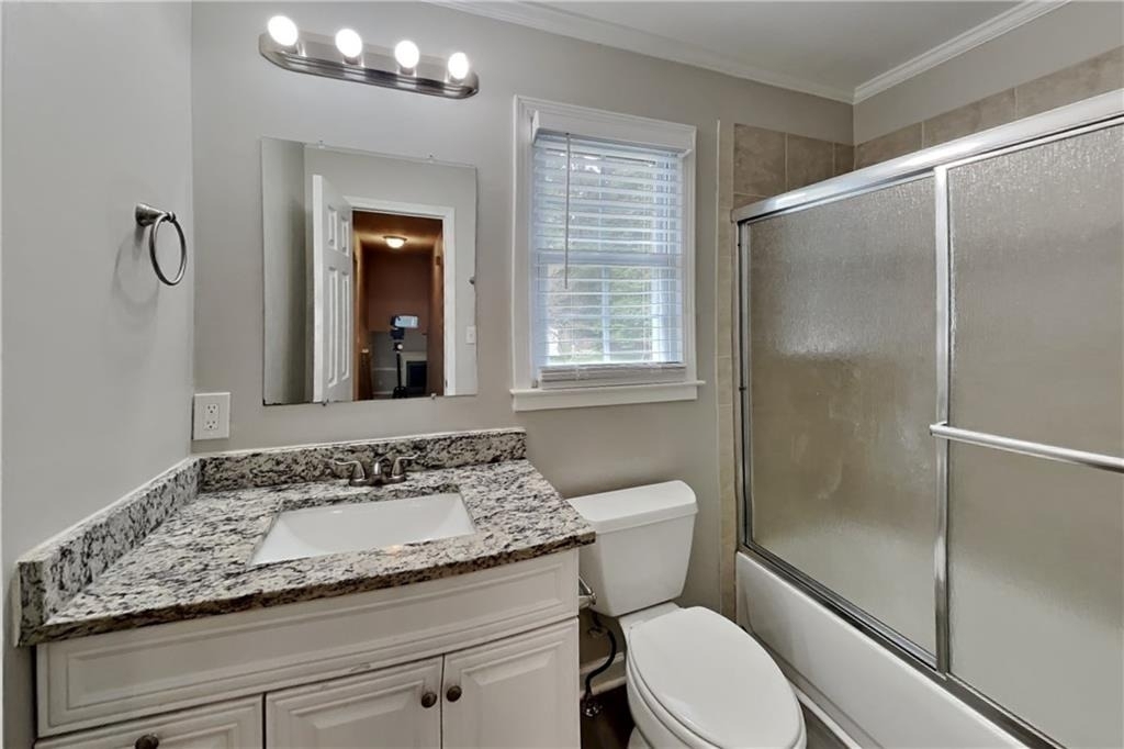 1746 Charrington Way - Photo 13