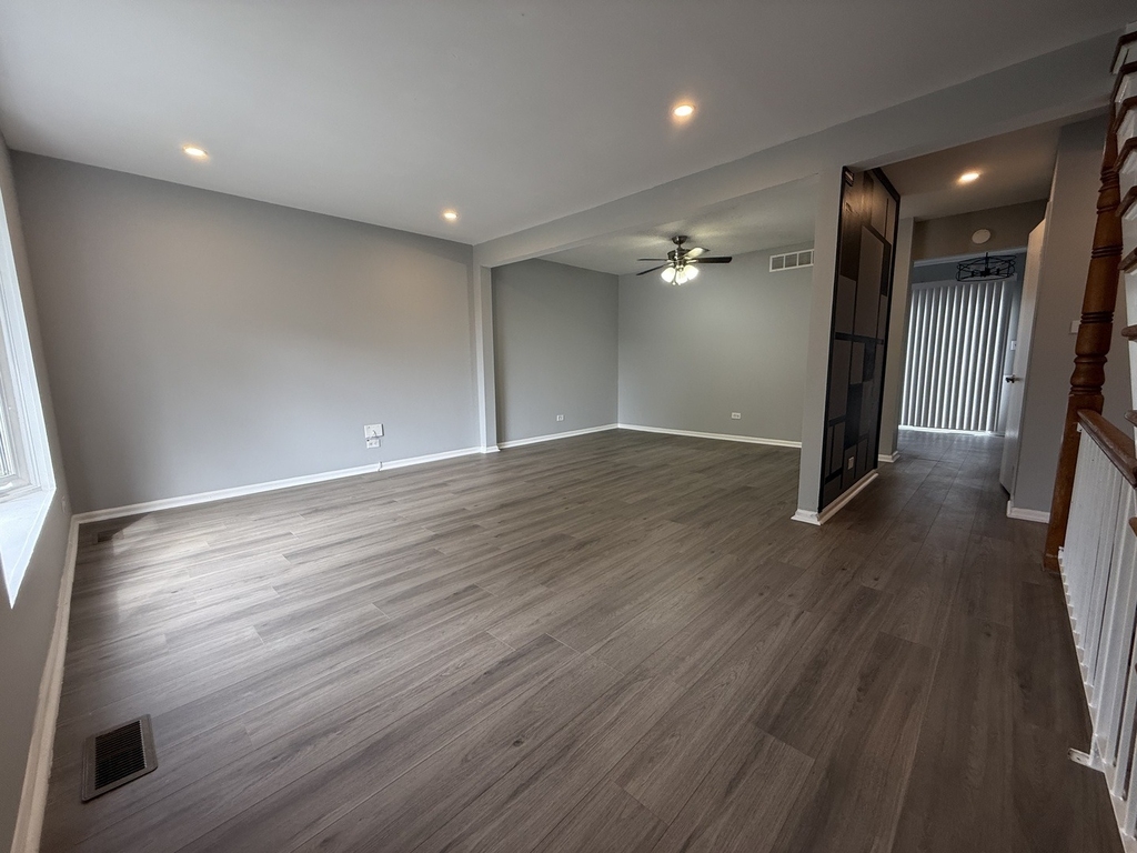 1927 Governors Lane - Photo 2